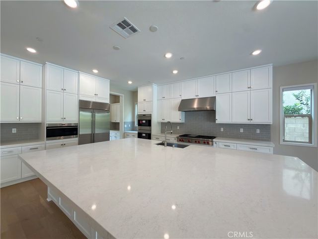 119 Pixel, Irvine, CA 92618