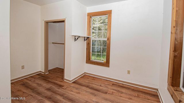 6962 Oak St, Bonners Ferry, ID 83805