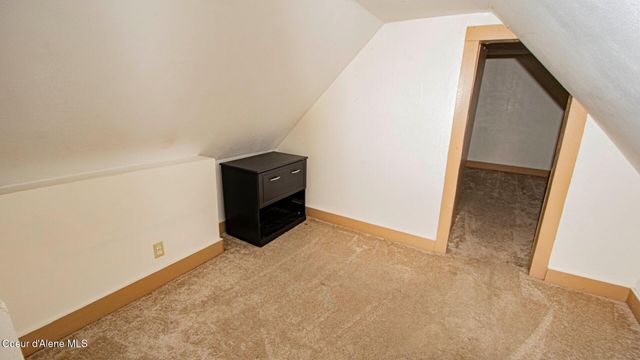 6962 Oak St, Bonners Ferry, ID 83805