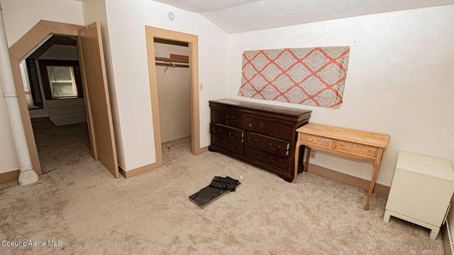 6962 Oak St, Bonners Ferry, ID 83805
