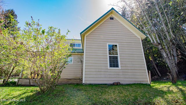 6962 Oak St, Bonners Ferry, ID 83805