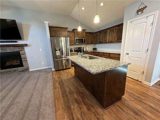 21401 Noble Street, Spring Hill, KS 66083