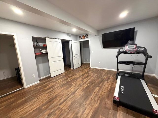 21401 Noble Street, Spring Hill, KS 66083