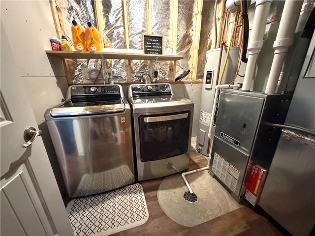 21401 Noble Street, Spring Hill, KS 66083