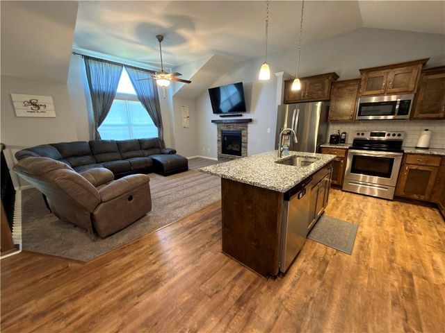 21401 Noble Street, Spring Hill, KS 66083