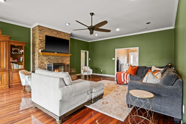 2520 N Hwy 271, Pittsburg, TX 75686