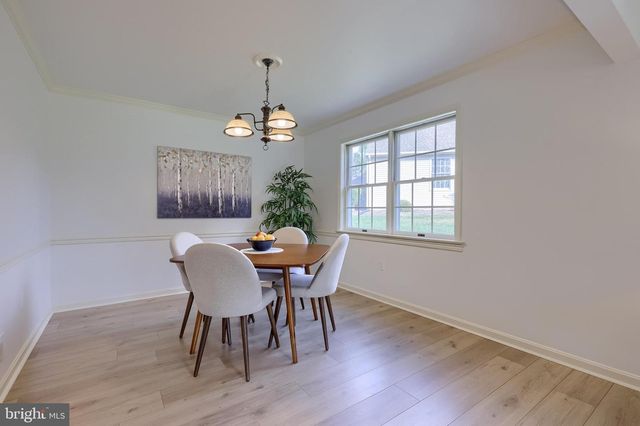 1 BROOKWOOD DR, Lititz, PA 17543