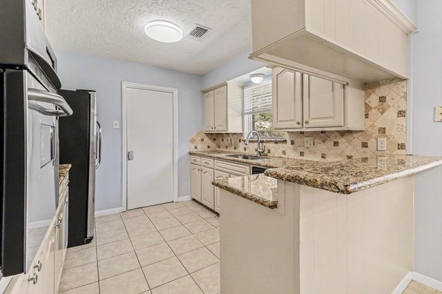 321 Reta Drive, Deer Park, TX 77536