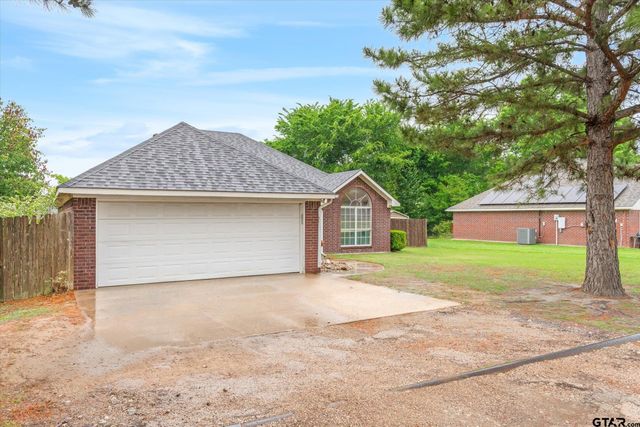 560 Washington St., Van, TX 75790