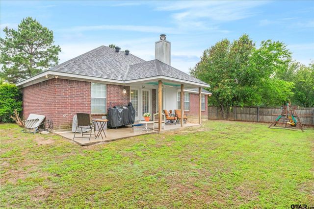 560 Washington St., Van, TX 75790