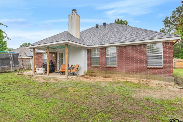 560 Washington St., Van, TX 75790