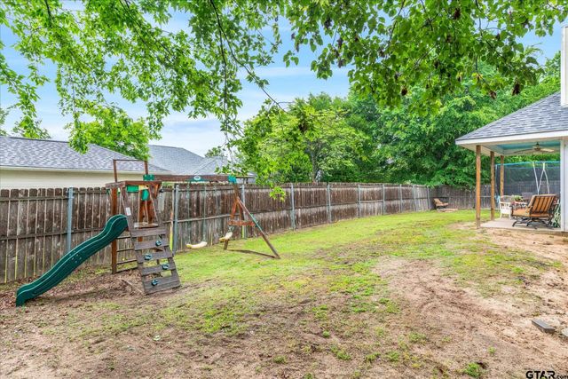 560 Washington St., Van, TX 75790