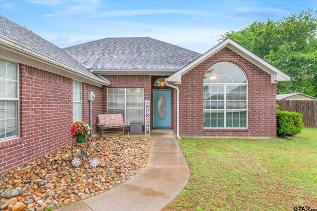 560 Washington St., Van, TX 75790