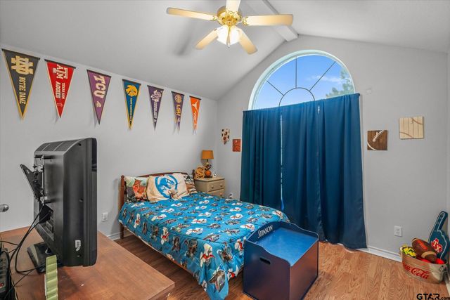 560 Washington St., Van, TX 75790