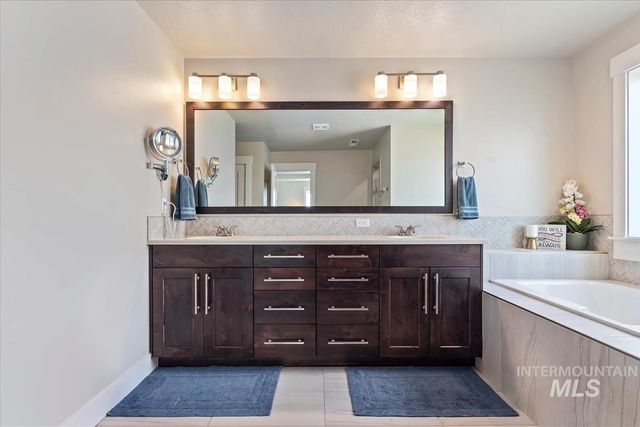 1660 Loch Ness Ave., Middleton, ID 83644