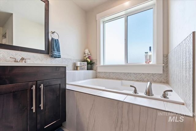 1660 Loch Ness Ave., Middleton, ID 83644