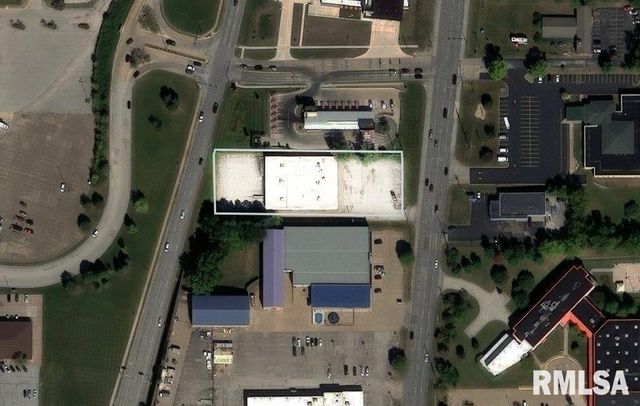 4128 BRADY Street, Davenport, IA 52806