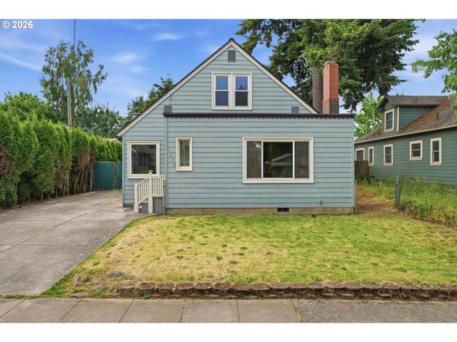 1910 HARNEY St, Vancouver, WA 98660