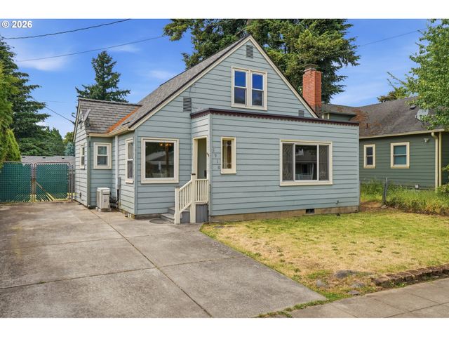 1910 HARNEY St, Vancouver, WA 98660