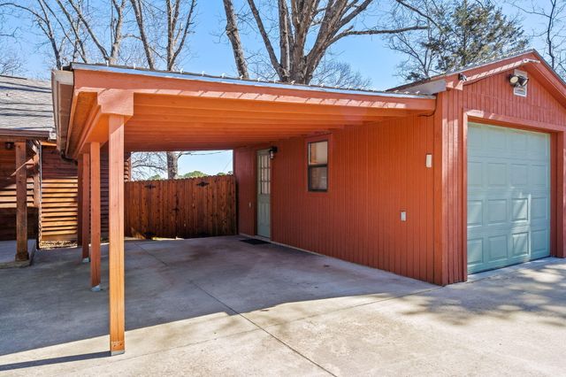 4902 State Highway 13, Lampe, MO 65681