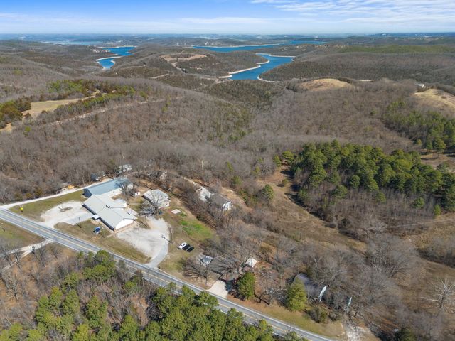 4902 State Highway 13, Lampe, MO 65681