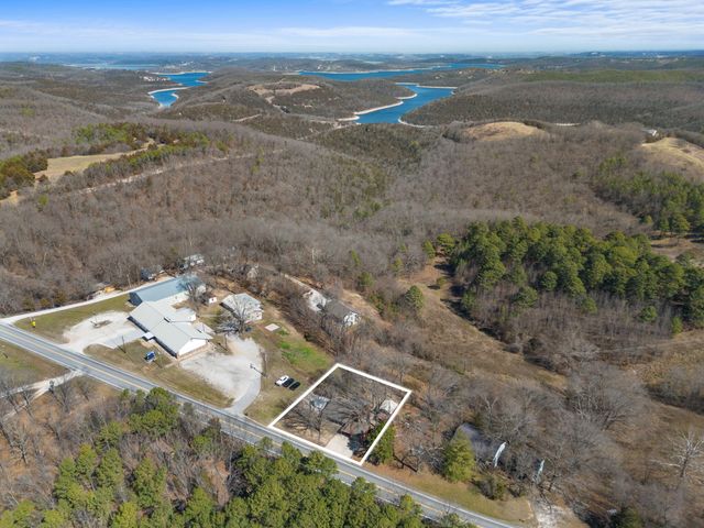 4902 State Highway 13, Lampe, MO 65681