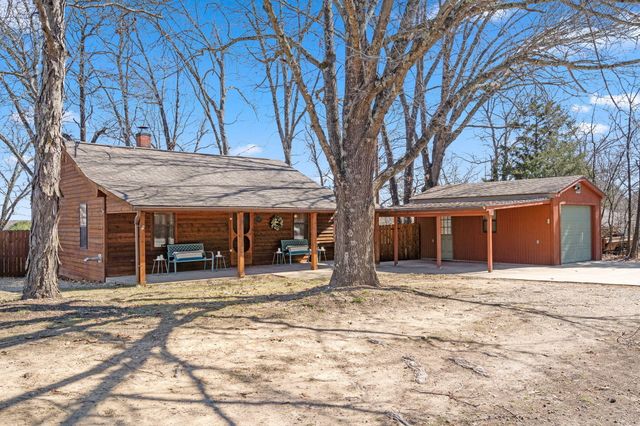 4902 State Highway 13, Lampe, MO 65681