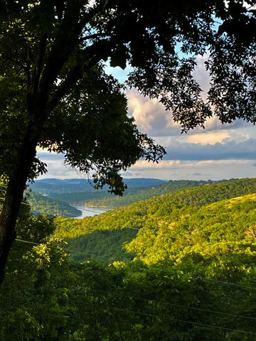 4902 State Highway 13, Lampe, MO 65681