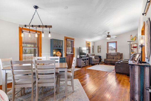 4902 State Highway 13, Lampe, MO 65681