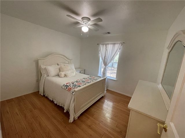 2800 N Erie Avenue, Russellville, AR 72802