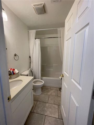 2800 N Erie Avenue, Russellville, AR 72802
