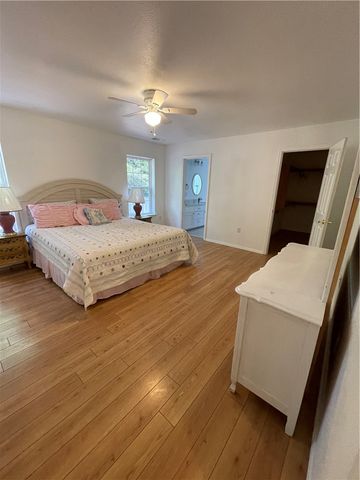 2800 N Erie Avenue, Russellville, AR 72802