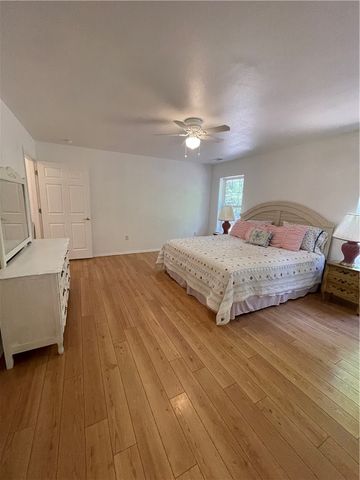 2800 N Erie Avenue, Russellville, AR 72802