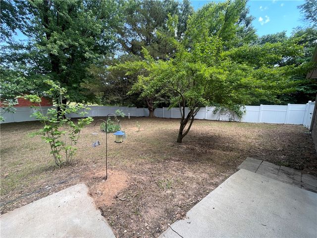 2800 N Erie Avenue, Russellville, AR 72802