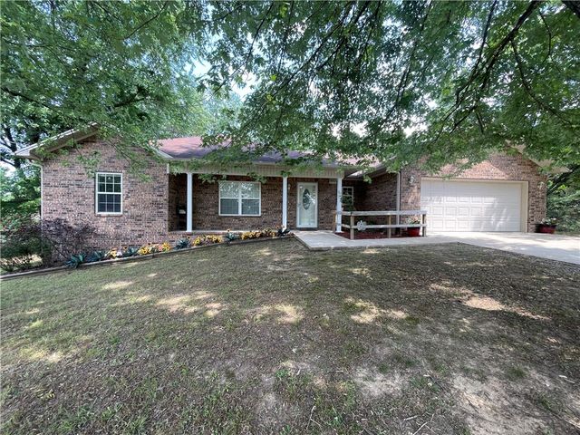 2800 N Erie Avenue, Russellville, AR 72802