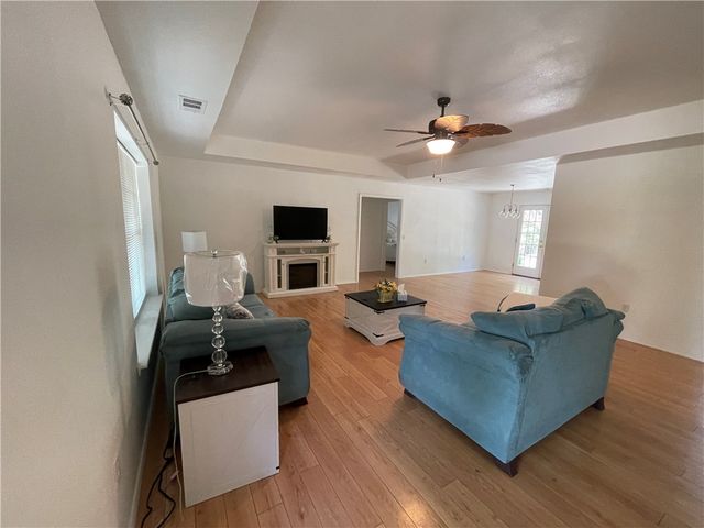 2800 N Erie Avenue, Russellville, AR 72802