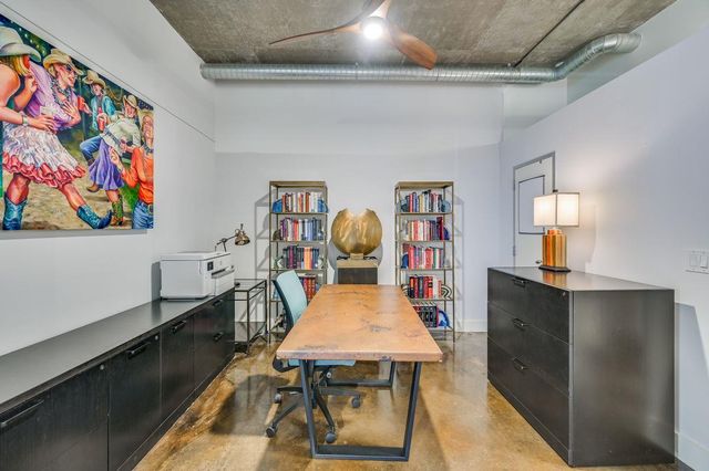 311 W 5th ST 1002, Austin, TX 78701