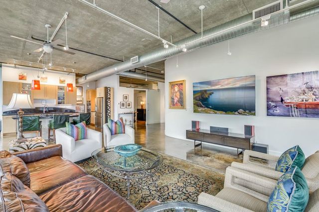 311 W 5th ST 1002, Austin, TX 78701
