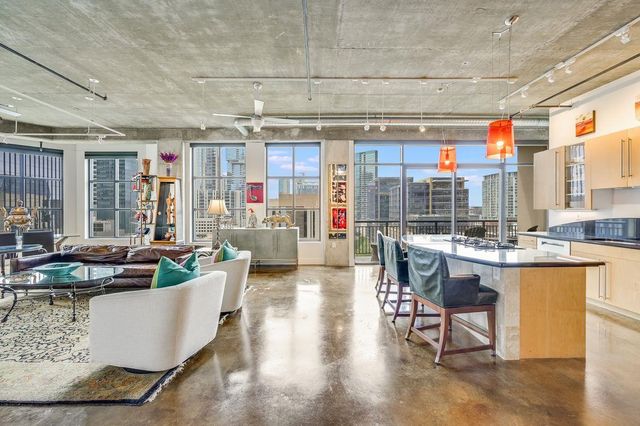 311 W 5th ST 1002, Austin, TX 78701