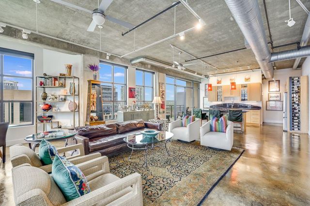 311 W 5th ST 1002, Austin, TX 78701