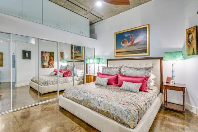 311 W 5th ST 1002, Austin, TX 78701