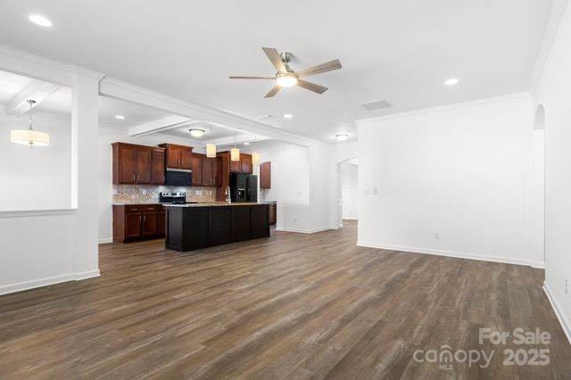 105 Kendrick Meadow Lane, Mount Holly, NC 28120