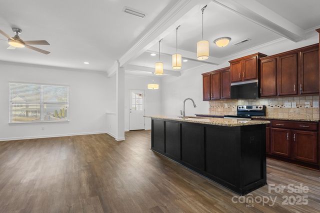 105 Kendrick Meadow Lane, Mount Holly, NC 28120