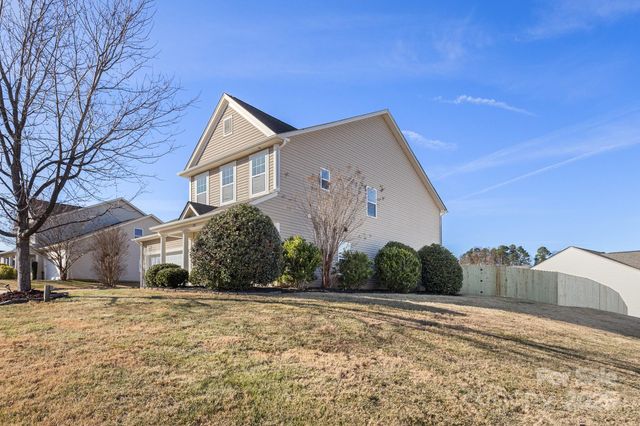 105 Kendrick Meadow Lane, Mount Holly, NC 28120