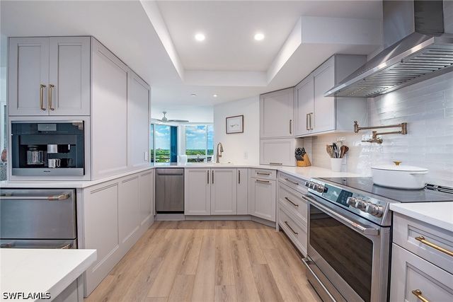 4751 Gulf Shore BLVD N 1204, Naples, FL 34103