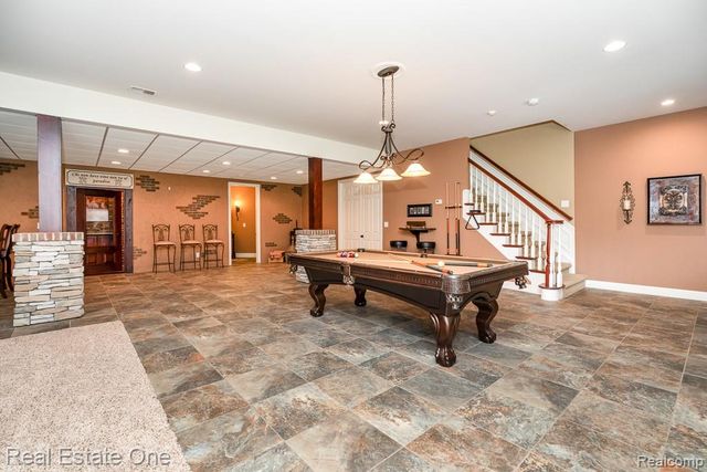 2737 Pebble Beach Drive, Oakland, MI 48363
