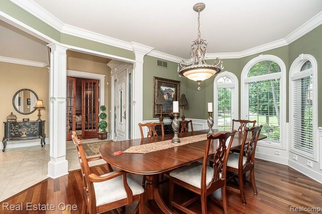 2737 Pebble Beach Drive, Oakland, MI 48363