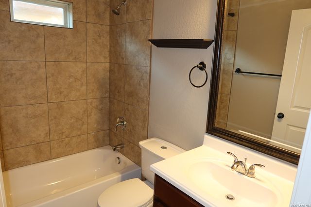 2130 Bigmouth Rod, San Antonio, TX 78224