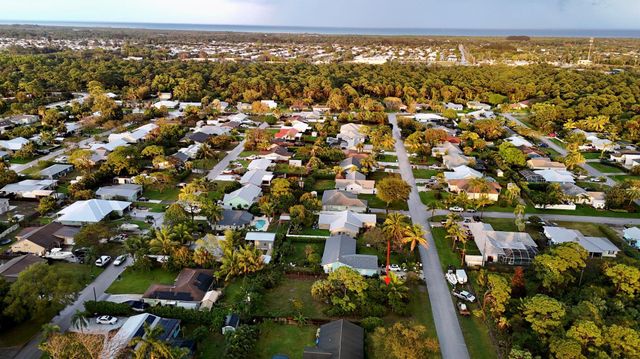 6483 SE Sylvan Place, Hobe Sound, FL 33455