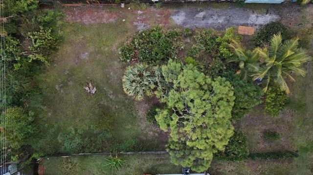 6483 SE Sylvan Place, Hobe Sound, FL 33455